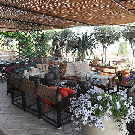 Terrazza Pavone Appartement Aci Castello Kamer foto