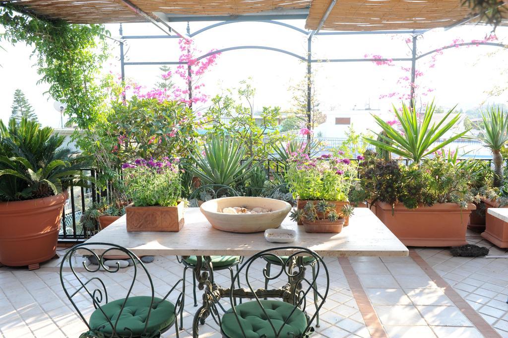 Terrazza Pavone Appartement Aci Castello Kamer foto