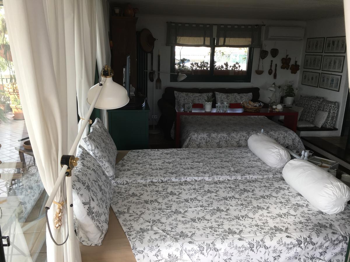 Terrazza Pavone Appartement Aci Castello Buitenkant foto
