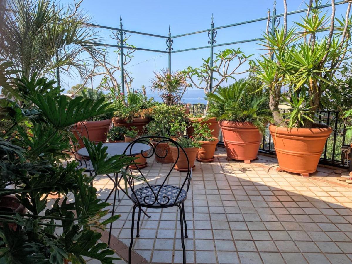 Terrazza Pavone Appartement Aci Castello Buitenkant foto
